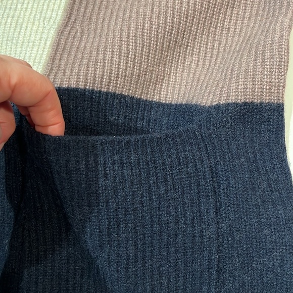 NWOT Glenbrook 1/2 Zip Colorblock Sweater - Picture 8 of 13